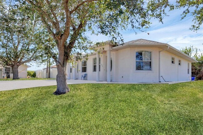 Foto del edificio - 12113 Capilla Ln