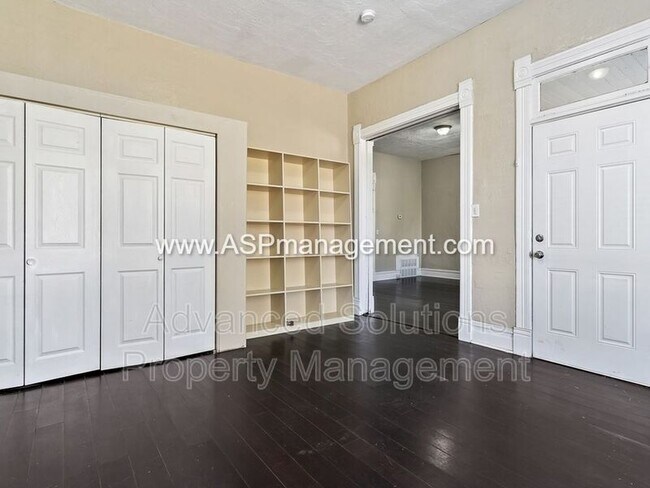 Building Photo - 49 S 800 W
