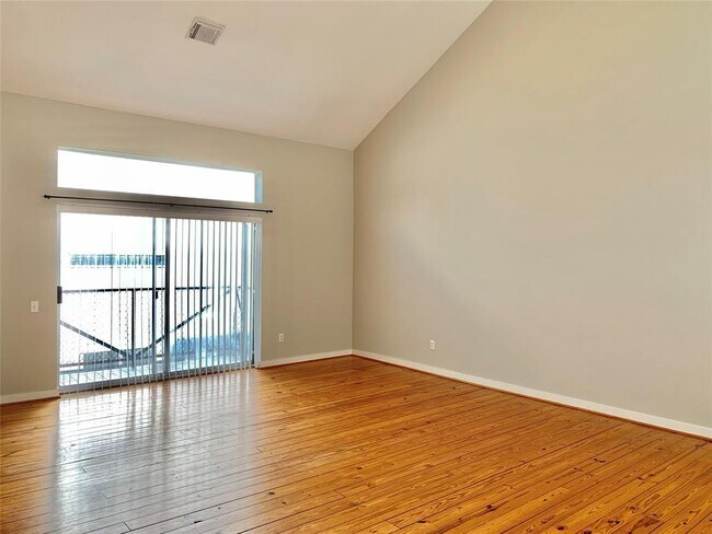 Foto del edificio - 910 Andrews St