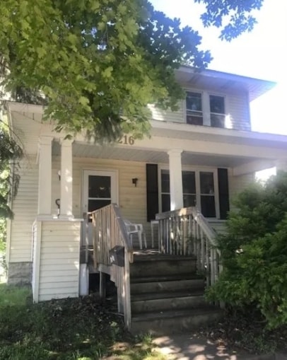 Building Photo - 216 2nd Ave