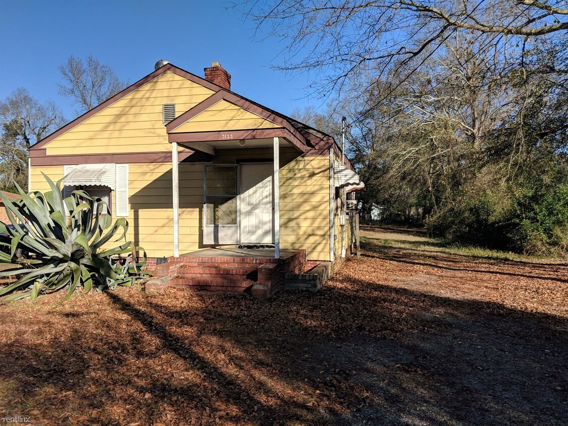Primary Photo - 2 br, 1 bath House - 2125 Kennedy Dr