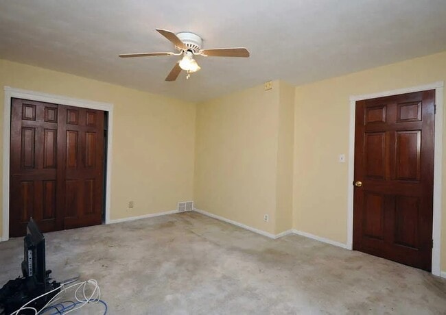 Building Photo - 2053 Lydgate Dr
