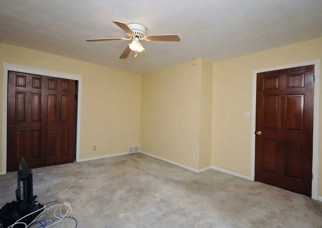 Foto del edificio - 2053 Lydgate Dr