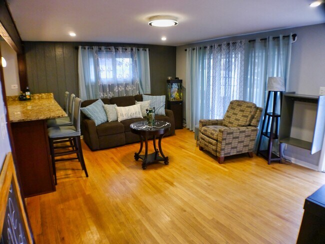Foto del edificio - 8903 S Beck Pl