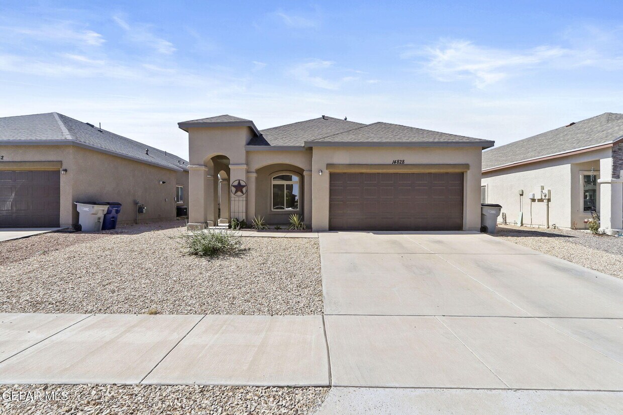 Foto principal - 14828 Tierra Escape Ave