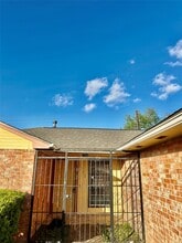 Building Photo - 2015 Lazy Ln