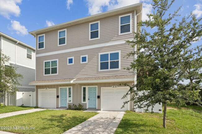 Foto del edificio - 819 3rd St S