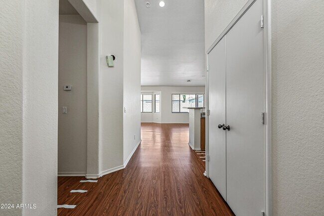 Building Photo - 12930 W Pershing St