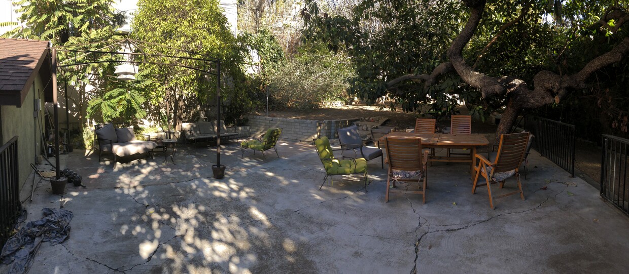 Primary Photo - 1514 Micheltorena St