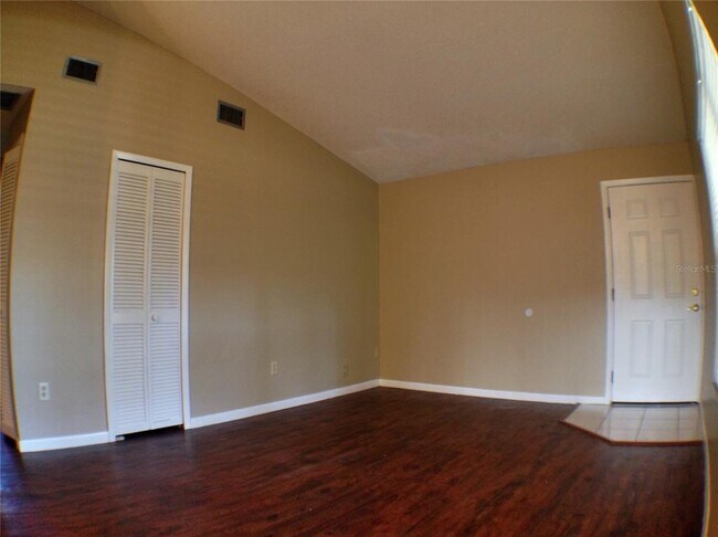 Building Photo - 2462 E Illiana St