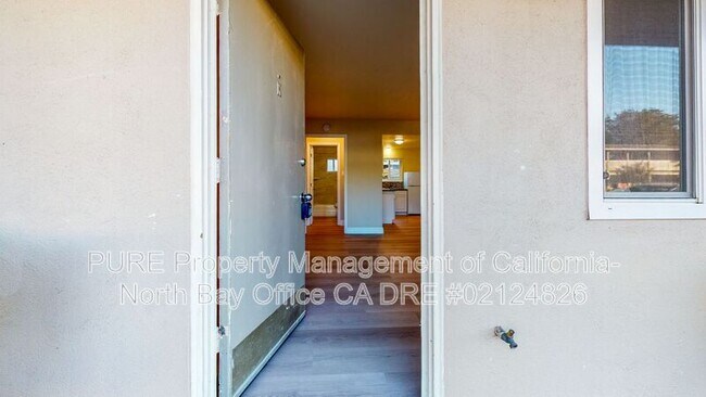 Foto del edificio - 560 Dexter St