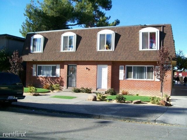 Building Photo - 581 Avalani Ave