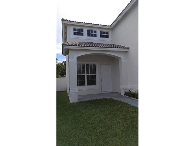Foto del edificio - 16452 NW 22nd St