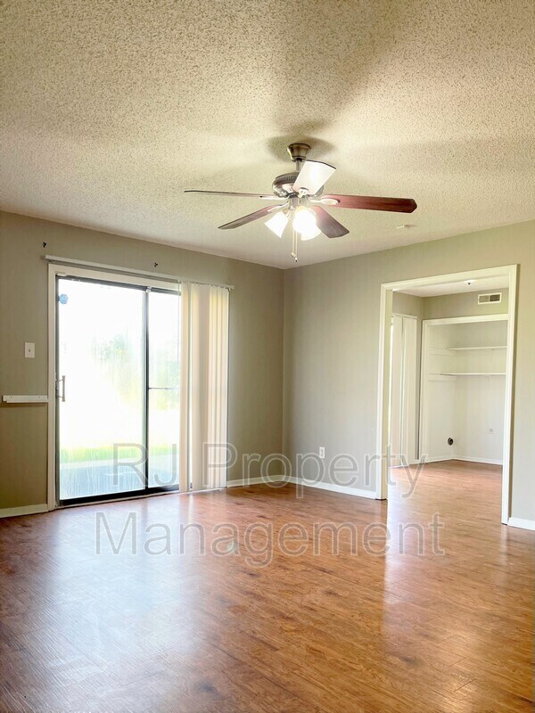 Building Photo - 1504 Timber Line Cove