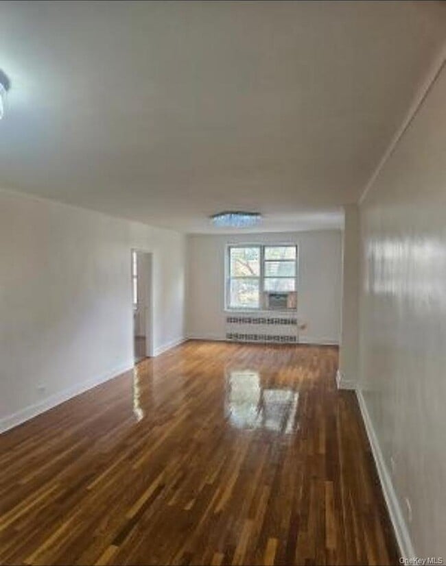 Foto del edificio - 64-11-64-99 99th St