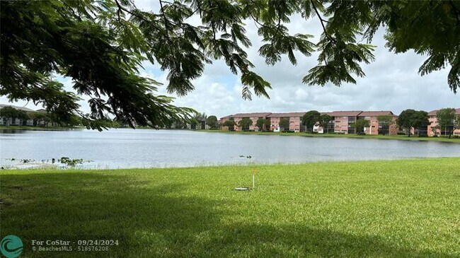 Building Photo - 13800 SW 5th Ct