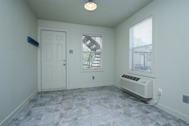 Foto del edificio - 505 E 32nd St