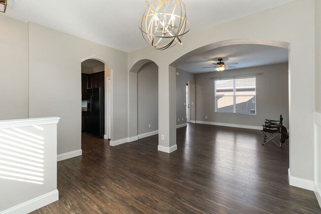 Foto del edificio - Beautiful Townhome with Private Courtyard & 2-Car Garage Near Lake Nona