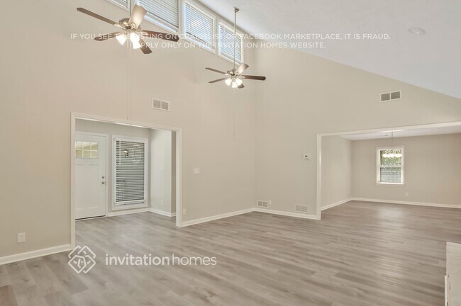 Foto del edificio - 431 Cricket Hill Trail
