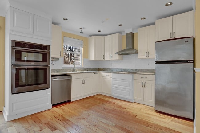 Photo - 3902 Cotton Tree Ln Townhome