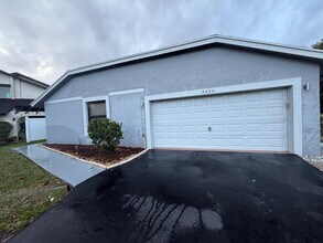 Building Photo - 3524 NW 73rd Way