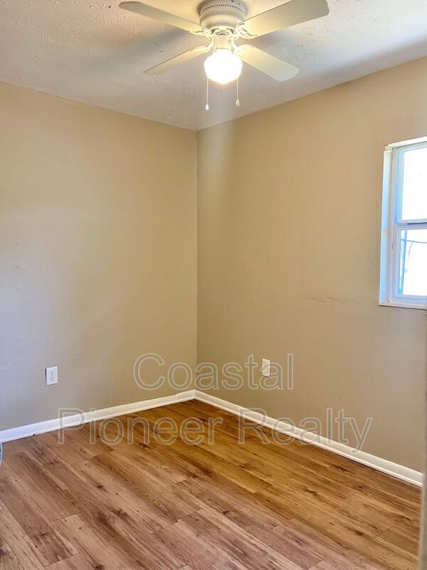 Foto del edificio - 2531 W Cherry St