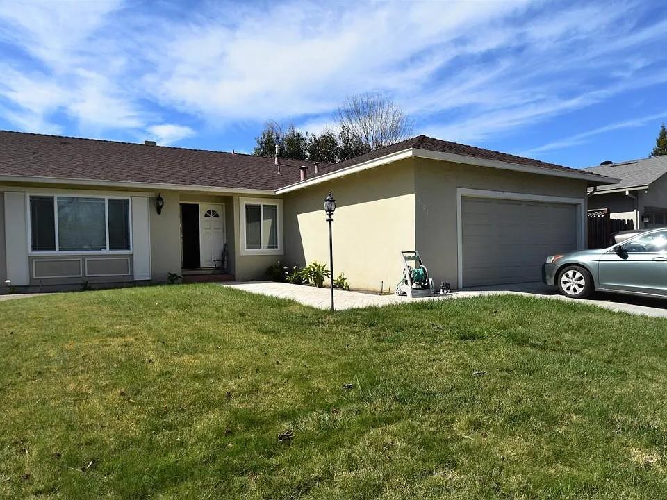 Primary Photo - 4407 Jonquil Dr