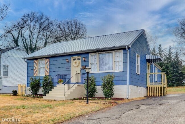 Building Photo - 3 br, 2 bath House - 1036 Ashwood Pl