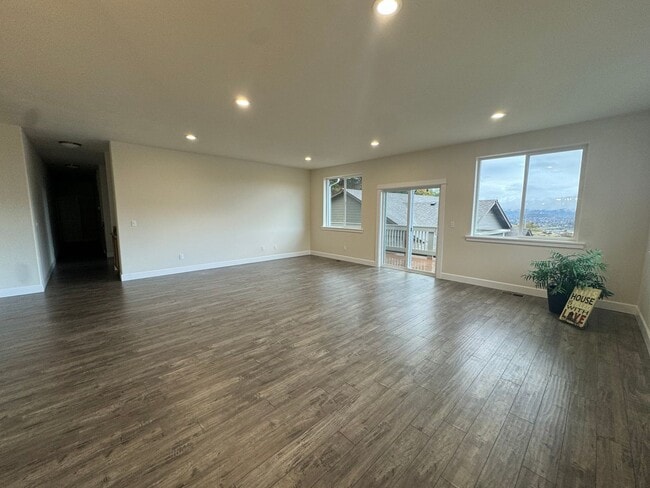 Building Photo - 1811 Alameda Ave