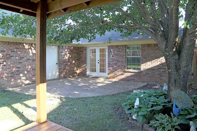 Building Photo - 123 Appleridge Dr