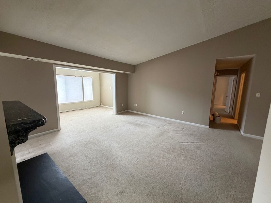 Foto del edificio - 916 Windbrooke Dr