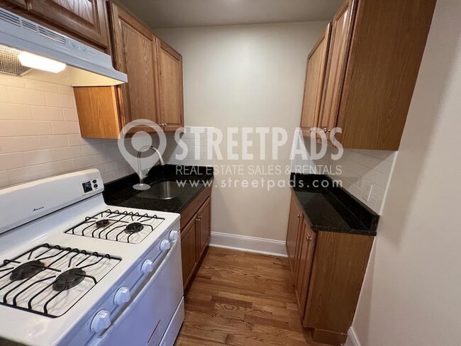 Building Photo - 1 bedroom in Cambridge MA 02138