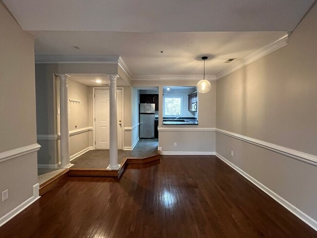 Foto del edificio - Excellent 2BD, 2BA Downtown Raleigh Condo ...