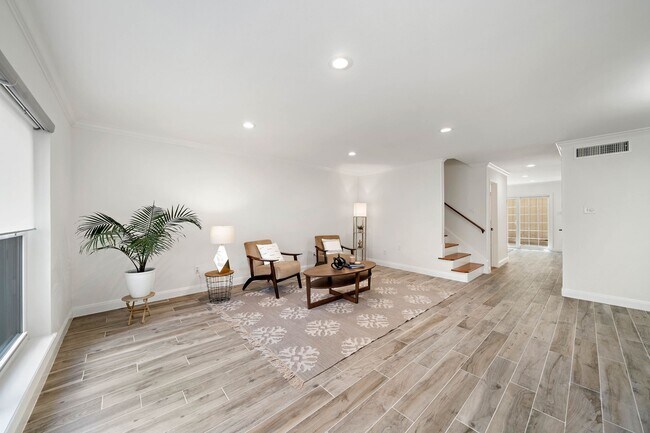 Foto del edificio - 6434 Burgoyne Rd
