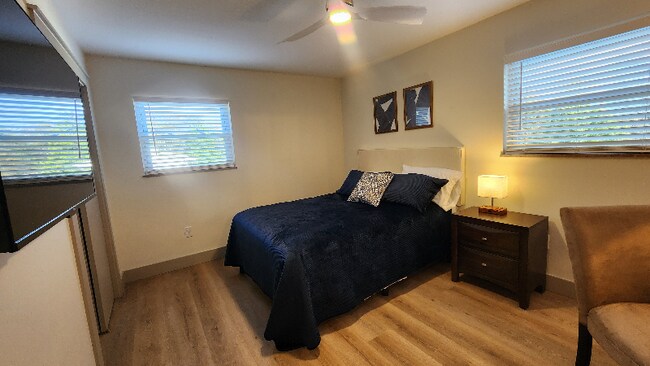 Foto del edificio - 1704 S Forest Dr