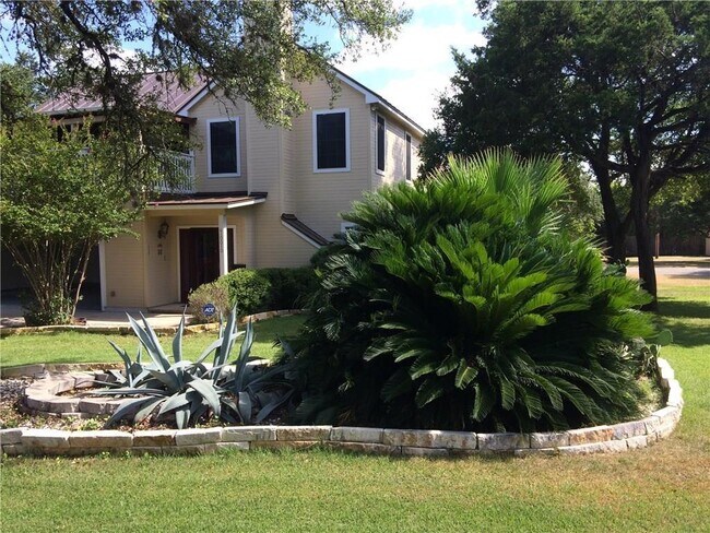 Foto del edificio - 10010 Wildflower Ln