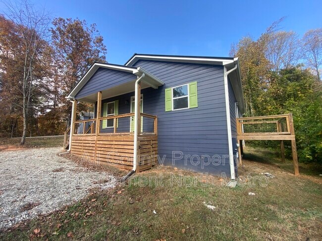 Foto del edificio - 5390 Valley Dr