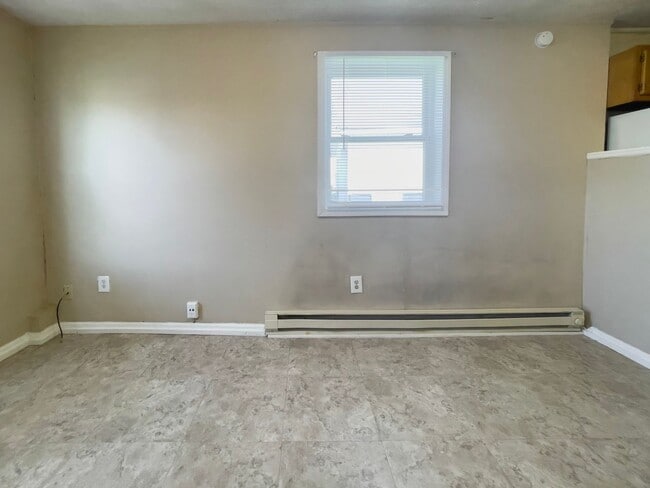 Building Photo - 2808 S Brotherton St