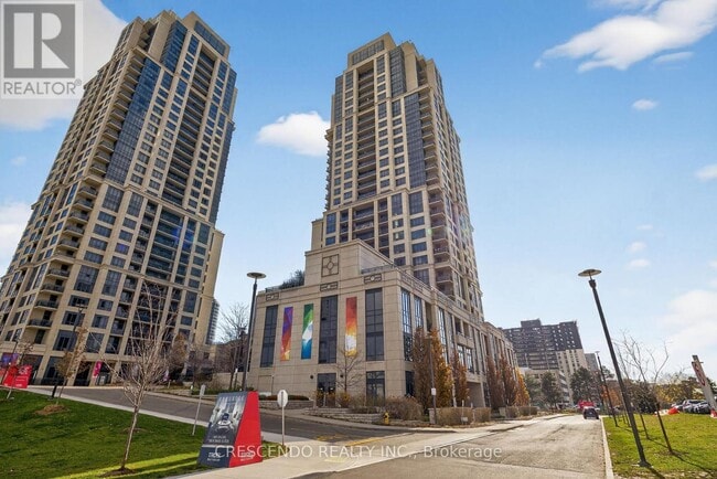 Building Photo - 6 Eva Rd