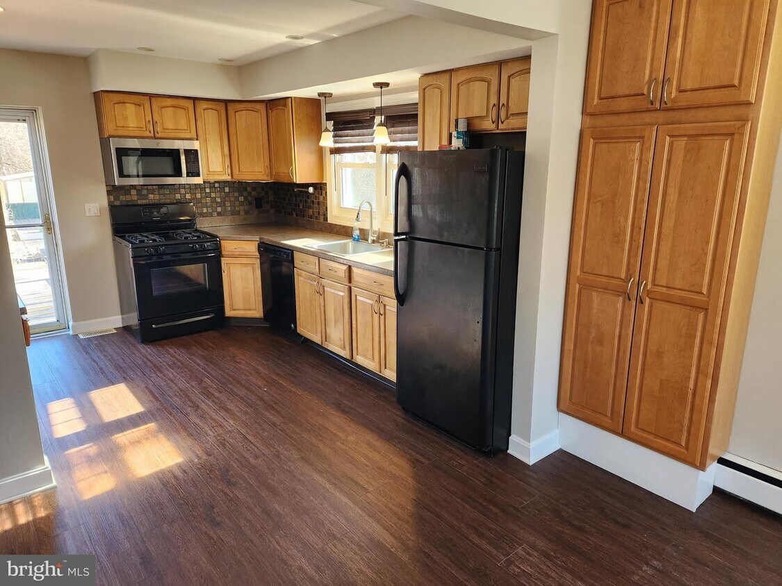 511 N Clinton Ave, Wenonah, NJ 08090 House Rental in Wenonah, NJ