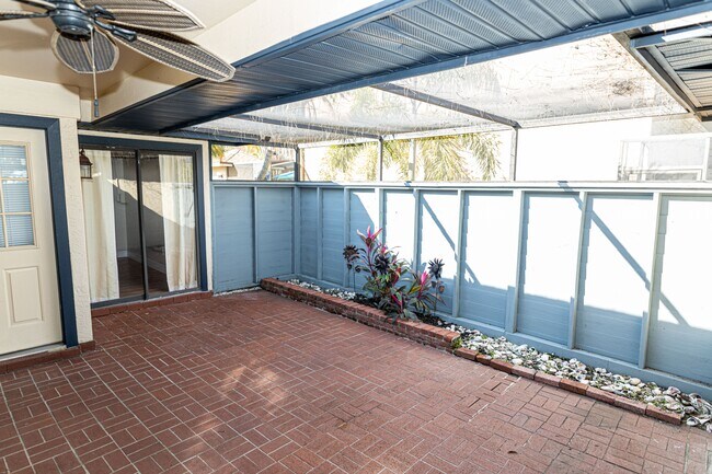 Foto del edificio - 13391 Broadhurst Loop