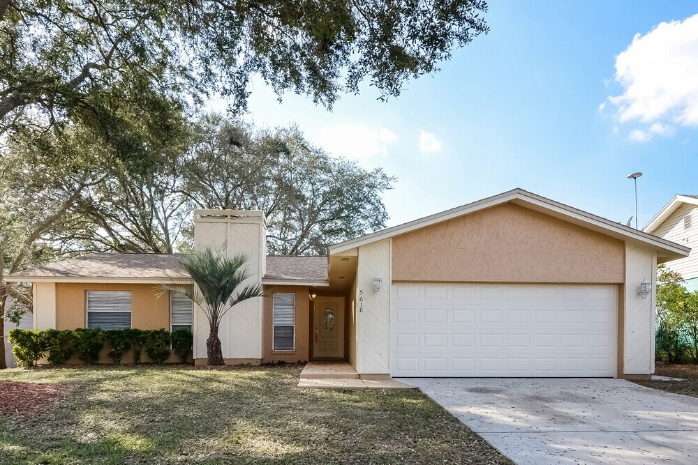 Primary Photo - 5618 El Dorado Ave