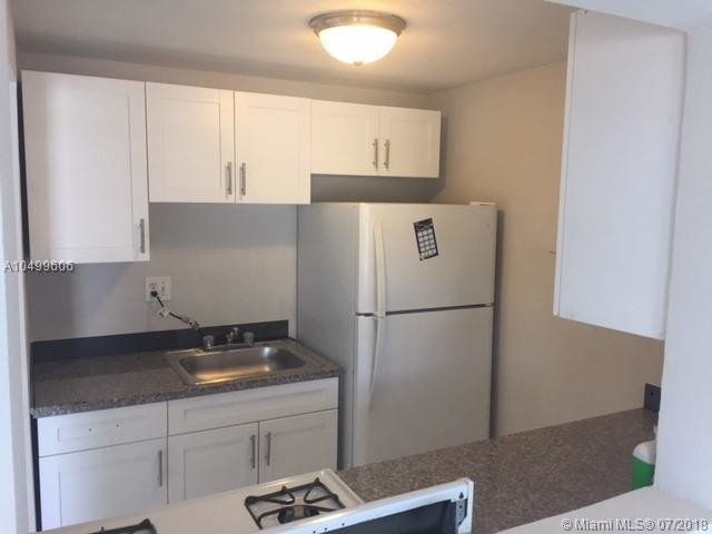 Foto del edificio - 50 NW 204th St