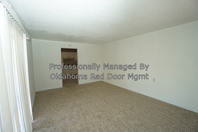 Foto del edificio - 10009 N McKinley Ave