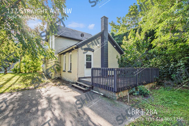 Building Photo - 117 Straight Ave NW