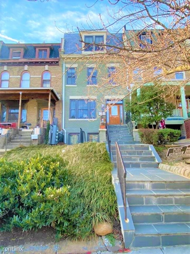 Building Photo - 1202 Fairmont St NW