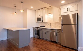 Building Photo - 15 Cranston Ave