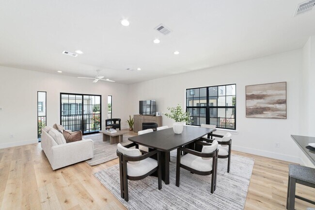 Foto del edificio - 11936 N Hoa Sen Cir