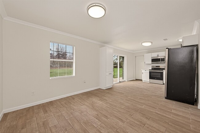 Building Photo - 25409 Pebble Dr