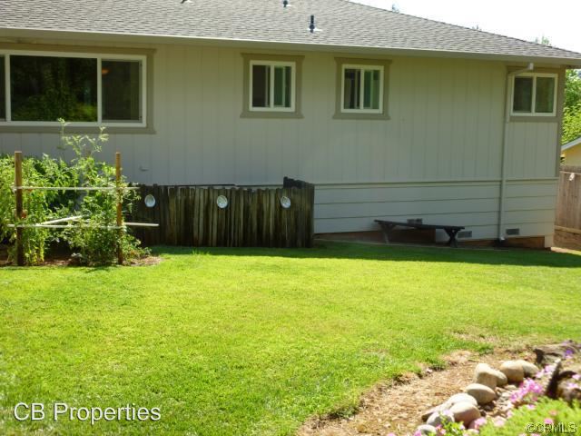 Building Photo - 6097 Vista Knolls Dr